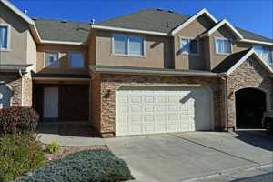 featured image of 1029 N Plaza Dr