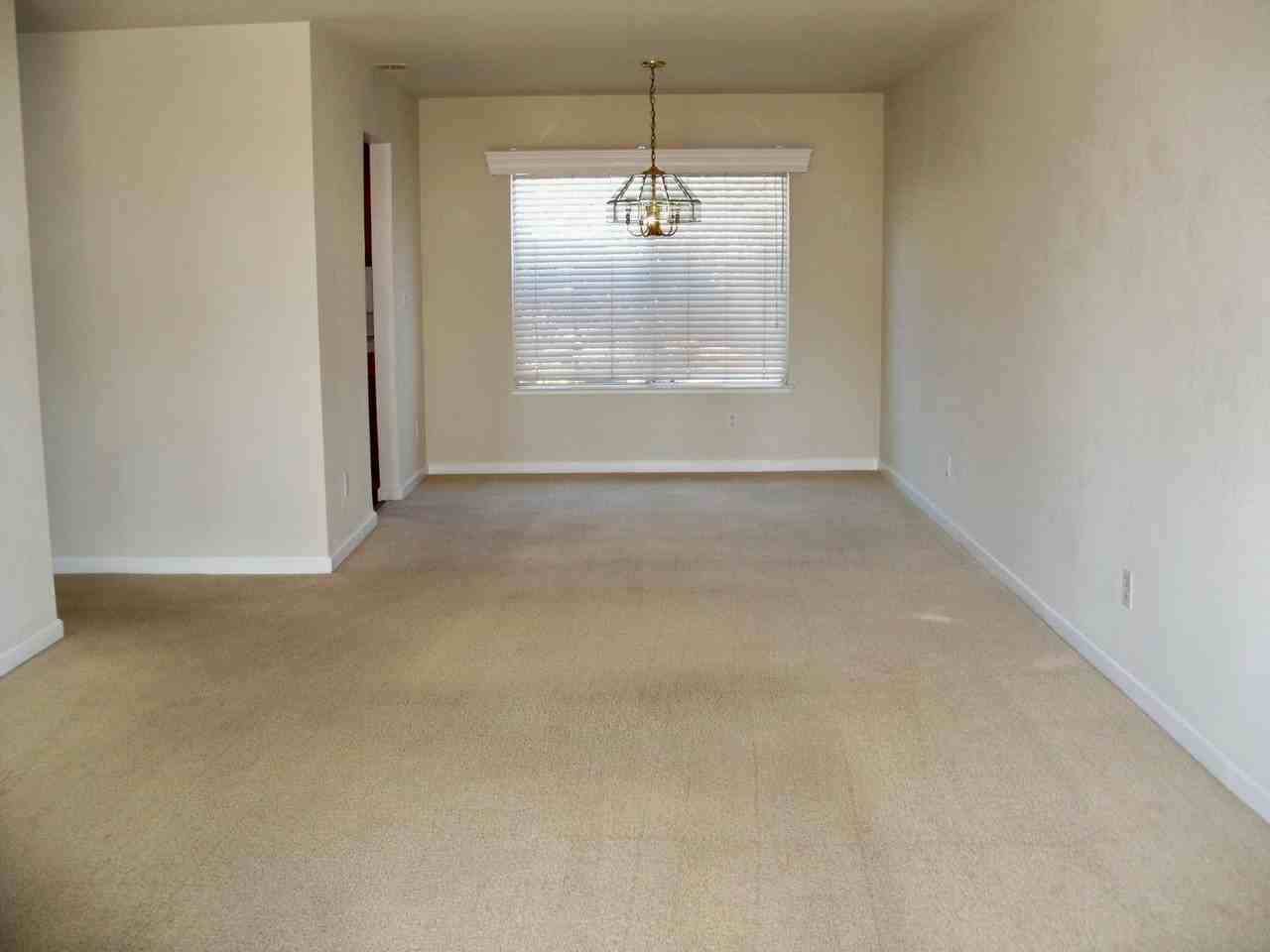 501 Ramsey Dr - Photo 2 of 12