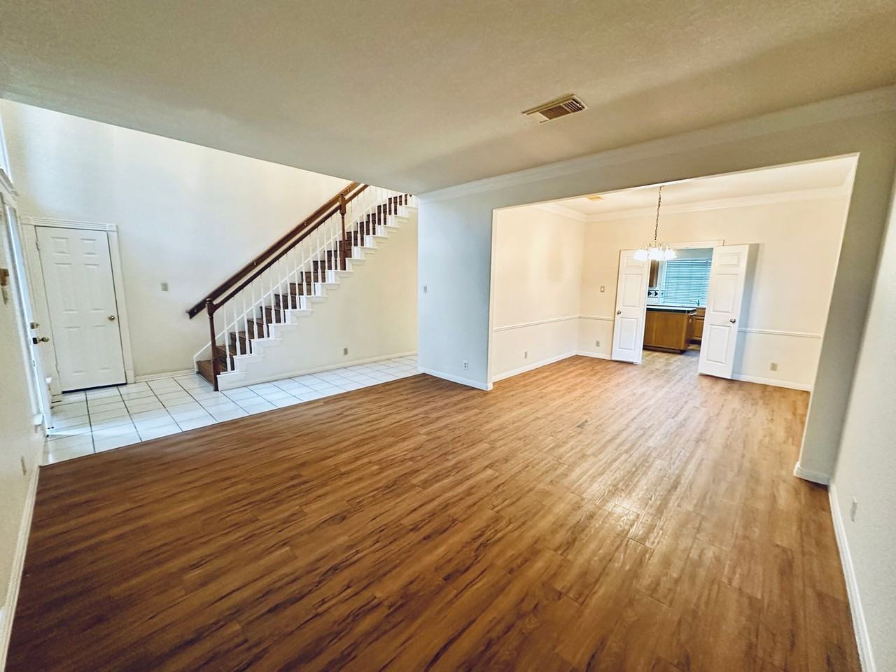 7508 Orrick Dr - Photo 4 of 50