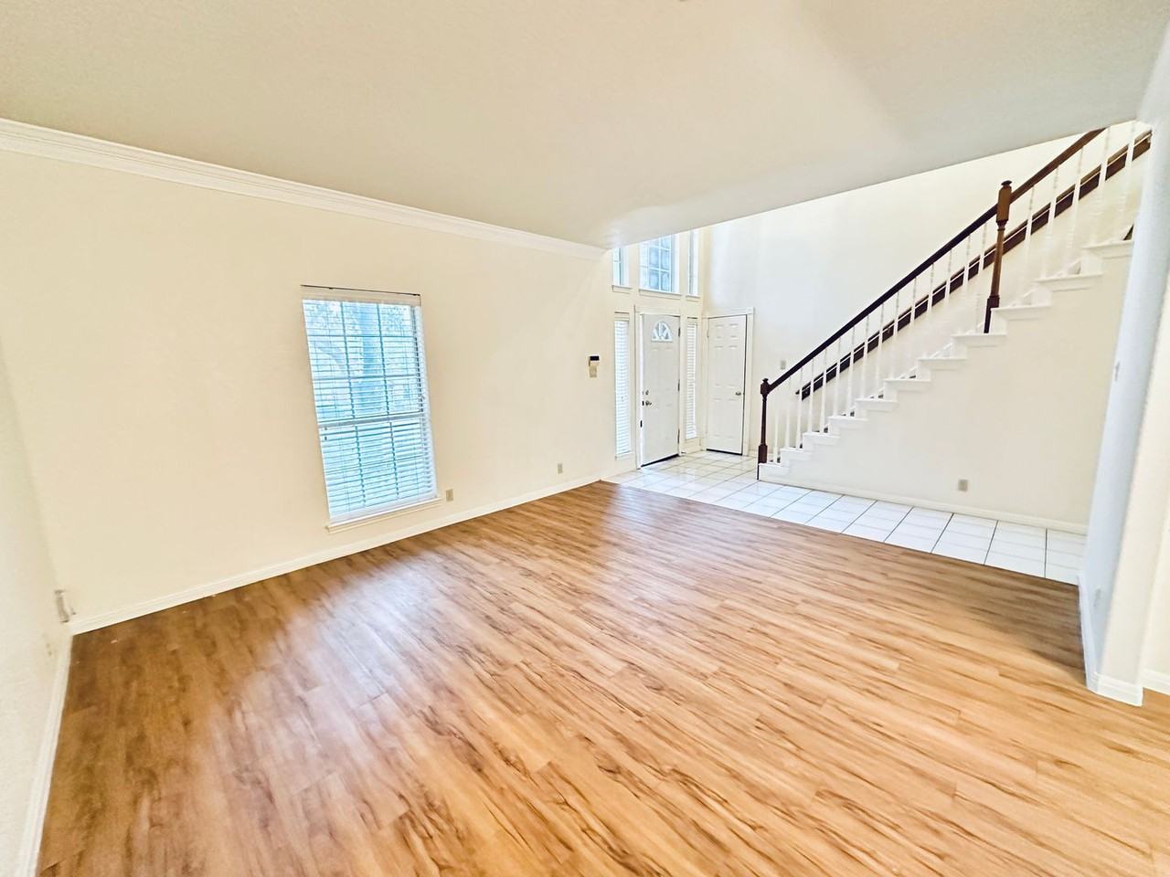 7508 Orrick Dr - Photo 6 of 50