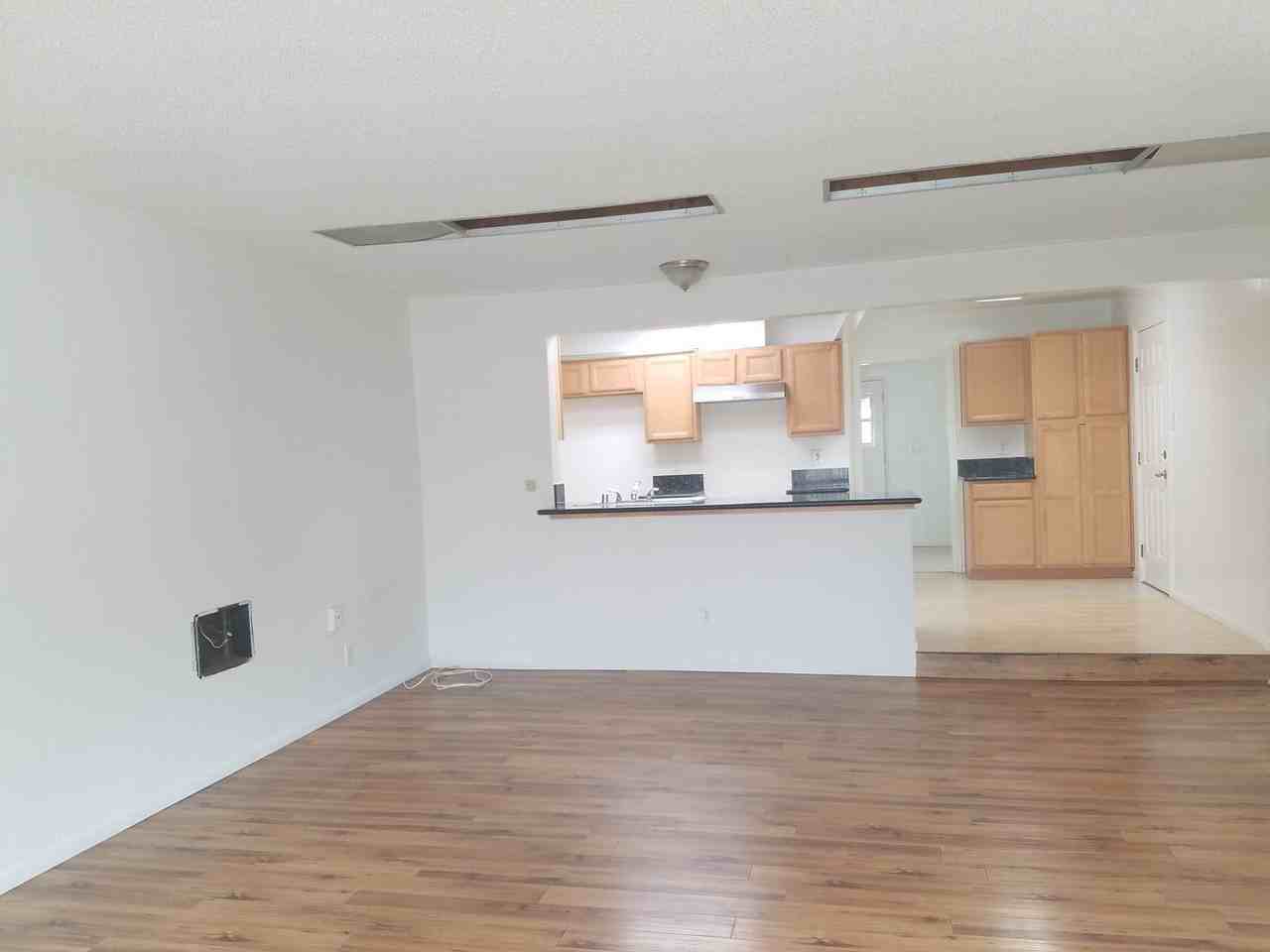 3915 W 171st St - Photo 7 of 44