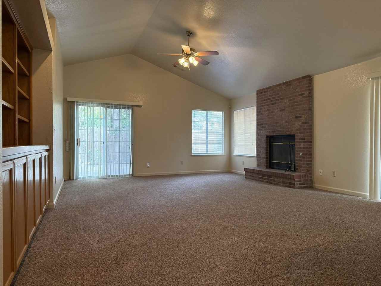 1153 Acapulco Ct - Photo 7 of 28