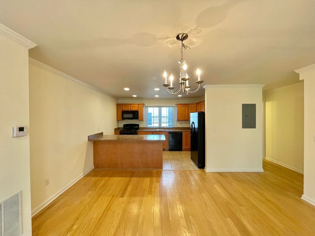 15 W Main St - Photo 4 of 13