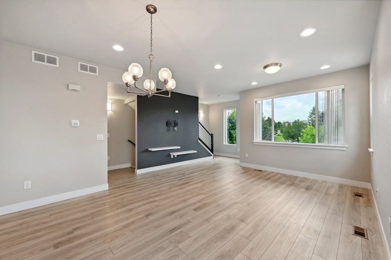 6719 S Tempe Ct - Photo 7 of 26