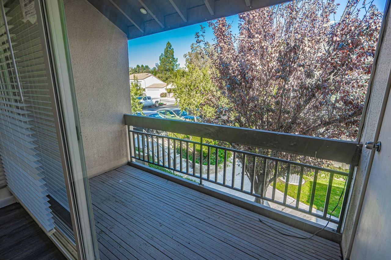 25716 Player Dr #T10 - Photo 5 of 18