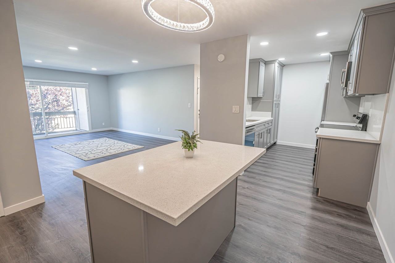 25716 Player Dr #T10 - Photo 7 of 18