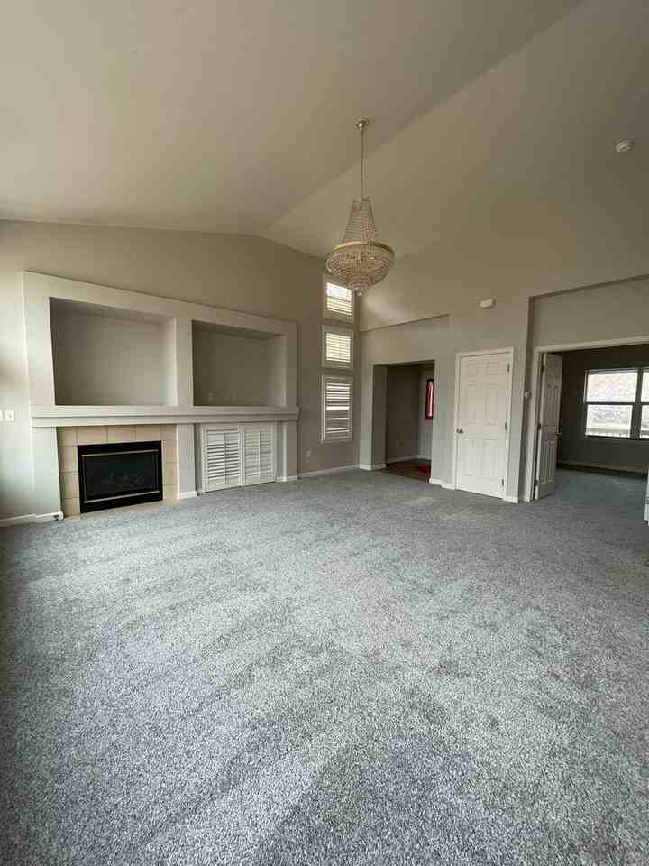 11942 Eudora Dr - Photo 5 of 33