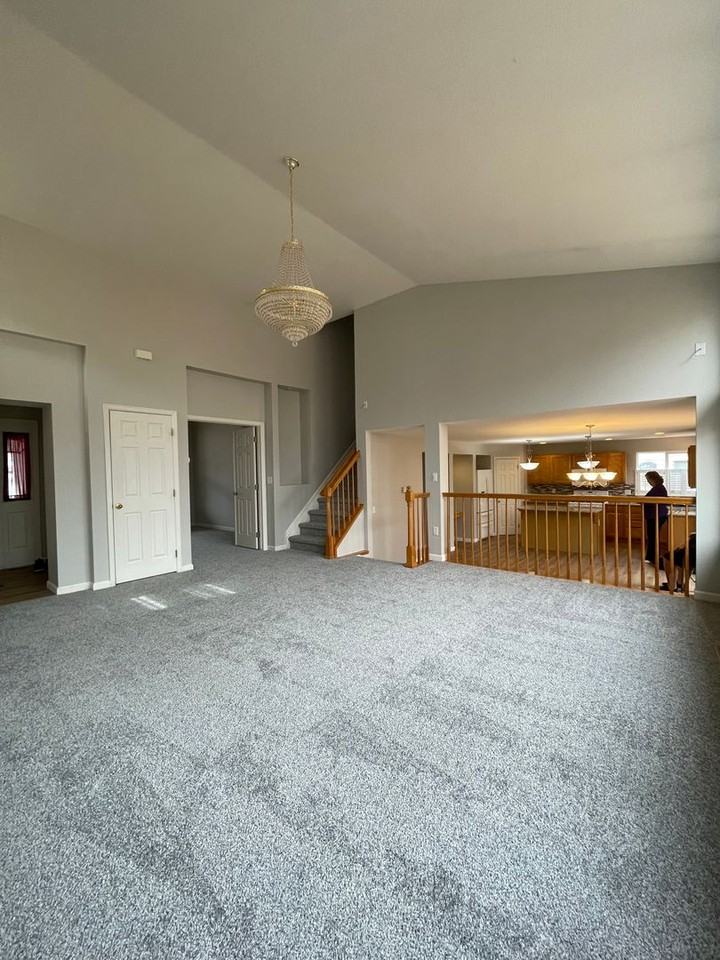 11942 Eudora Dr - Photo 6 of 33