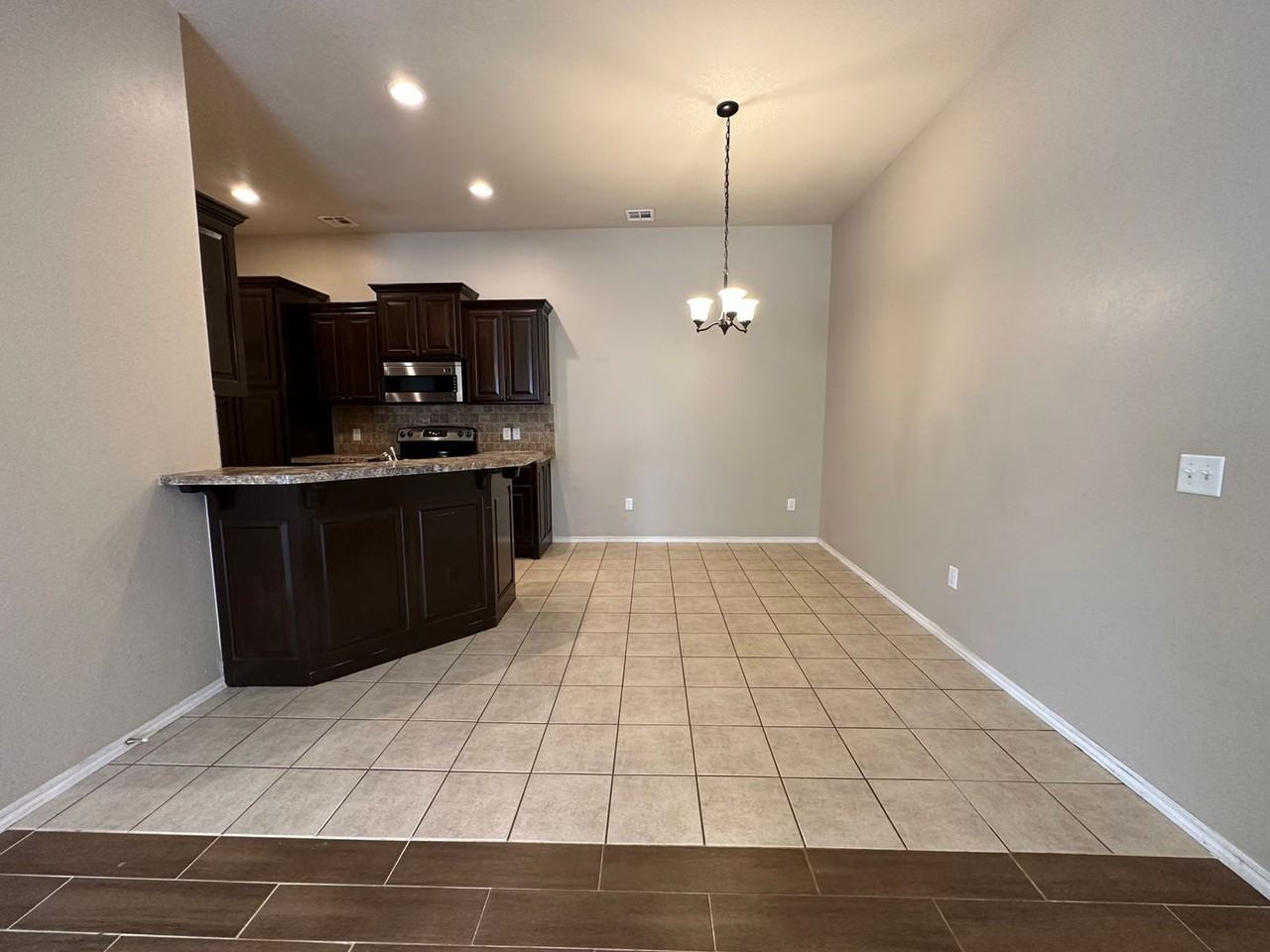 3512 Galatian Way - Photo 5 of 23