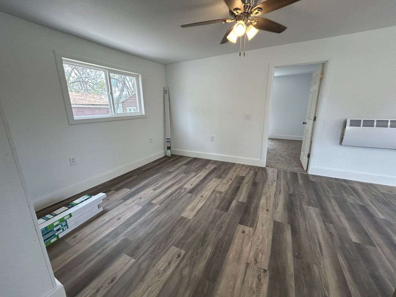 415 S 1st St - Photo 3 of 50