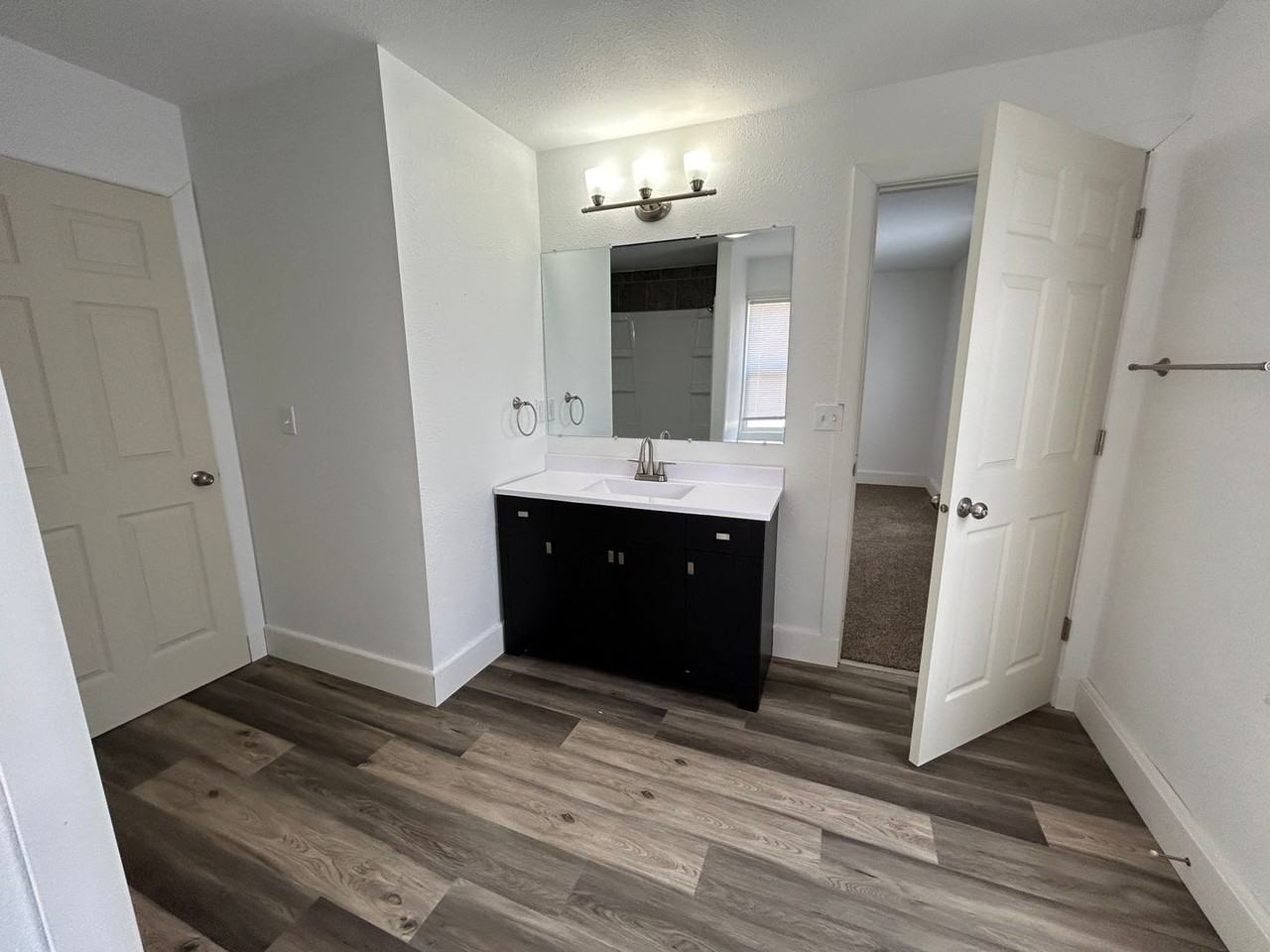 415 S 1st St - Photo 6 of 50