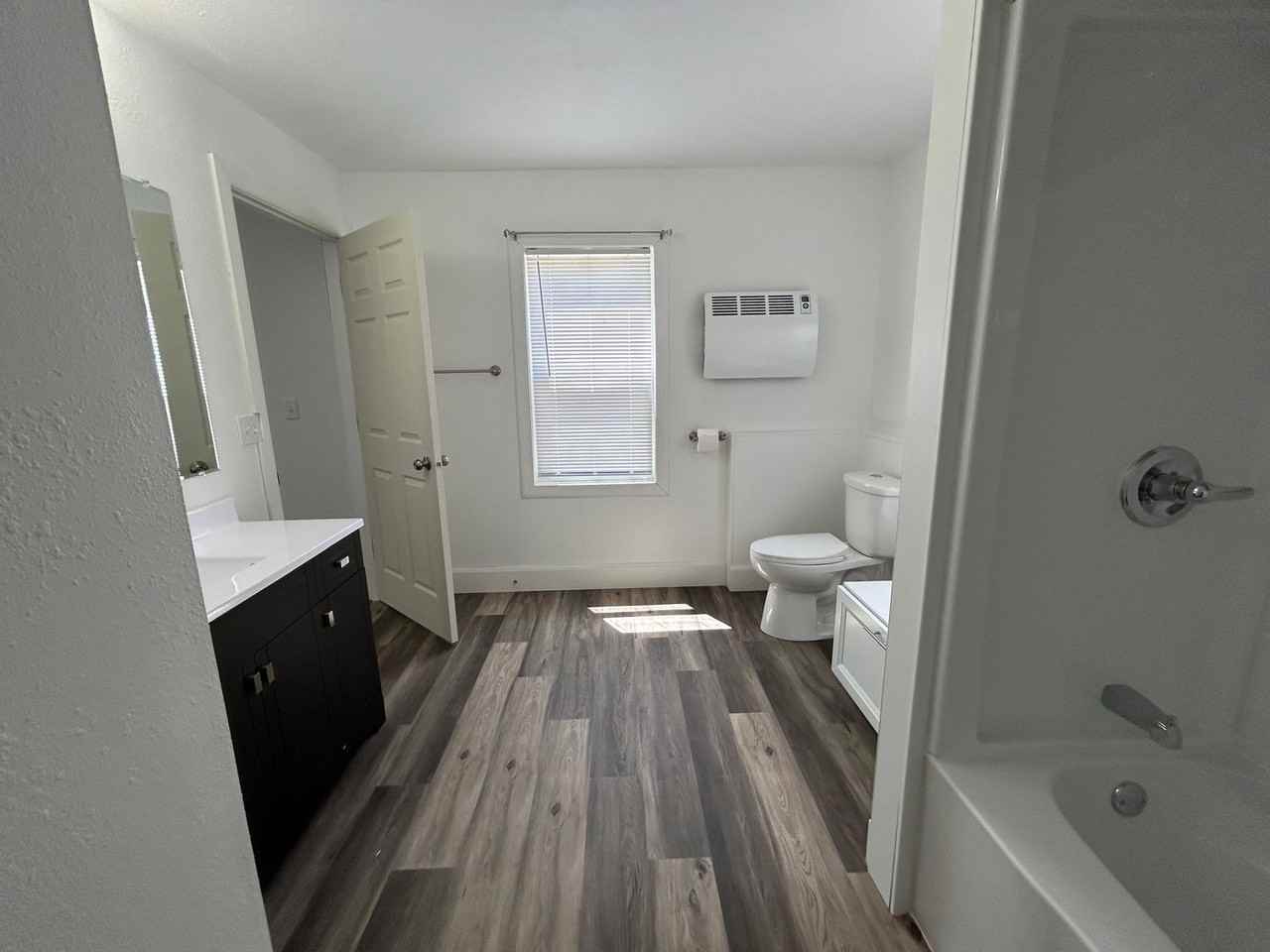 415 S 1st St - Photo 7 of 50