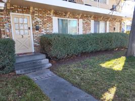 featured image of 210 David St