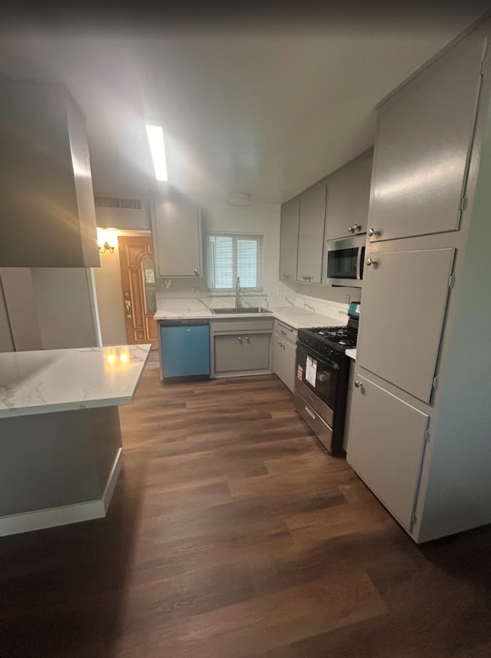 7001 College Ave - Photo 6 of 21