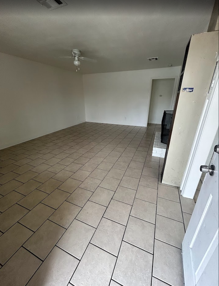 1004 Mccurdy Dr - Photo 2 of 15