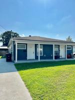 featured image of 532 Live Oak Blvd