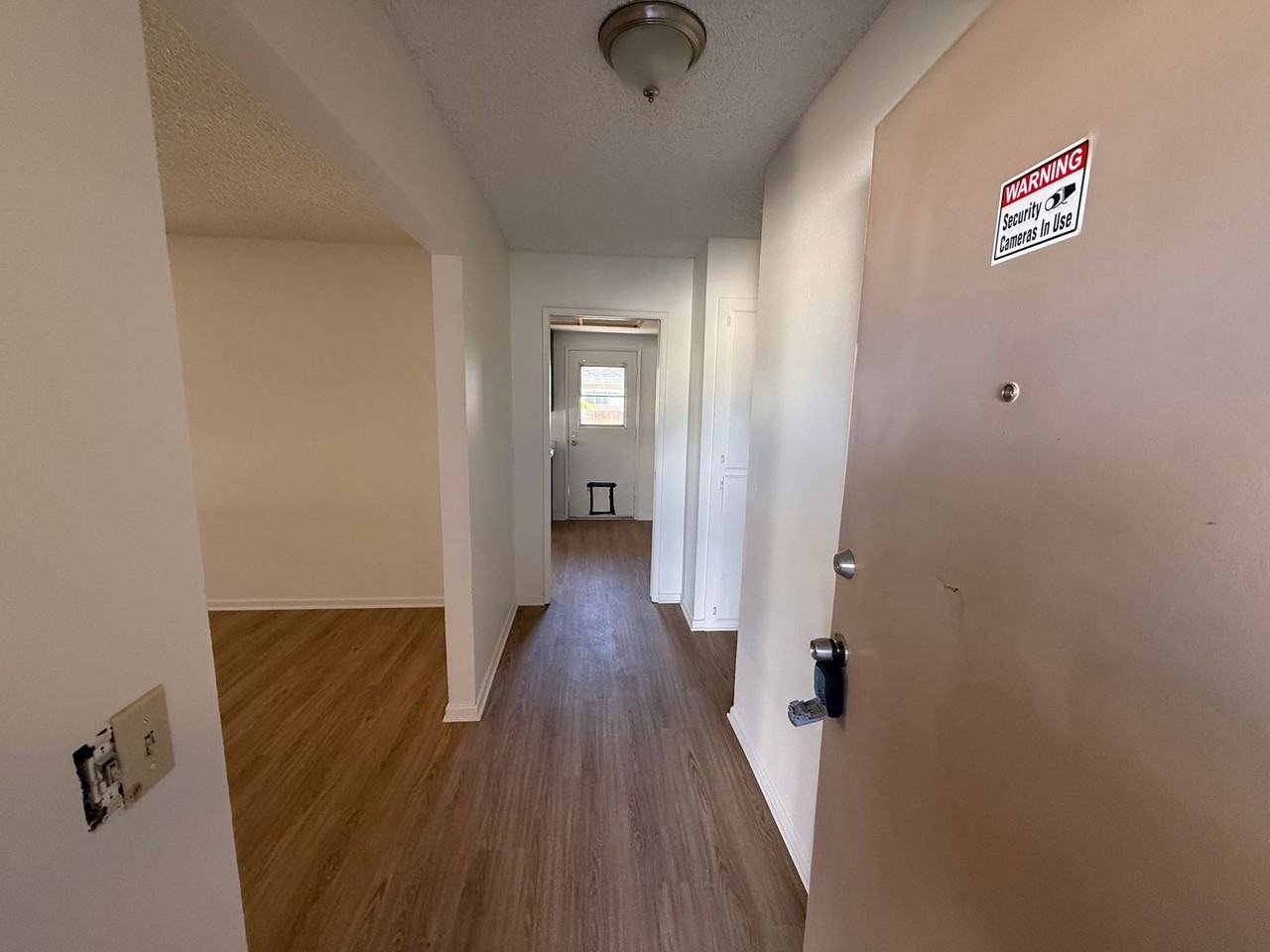 871 W Mayberry Ave - Photo 4 of 10