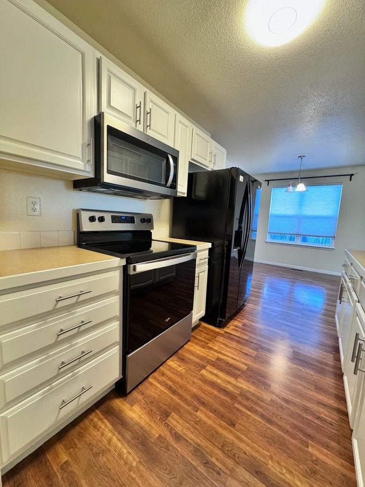 4051 Torridon Ln - Photo 2 of 13