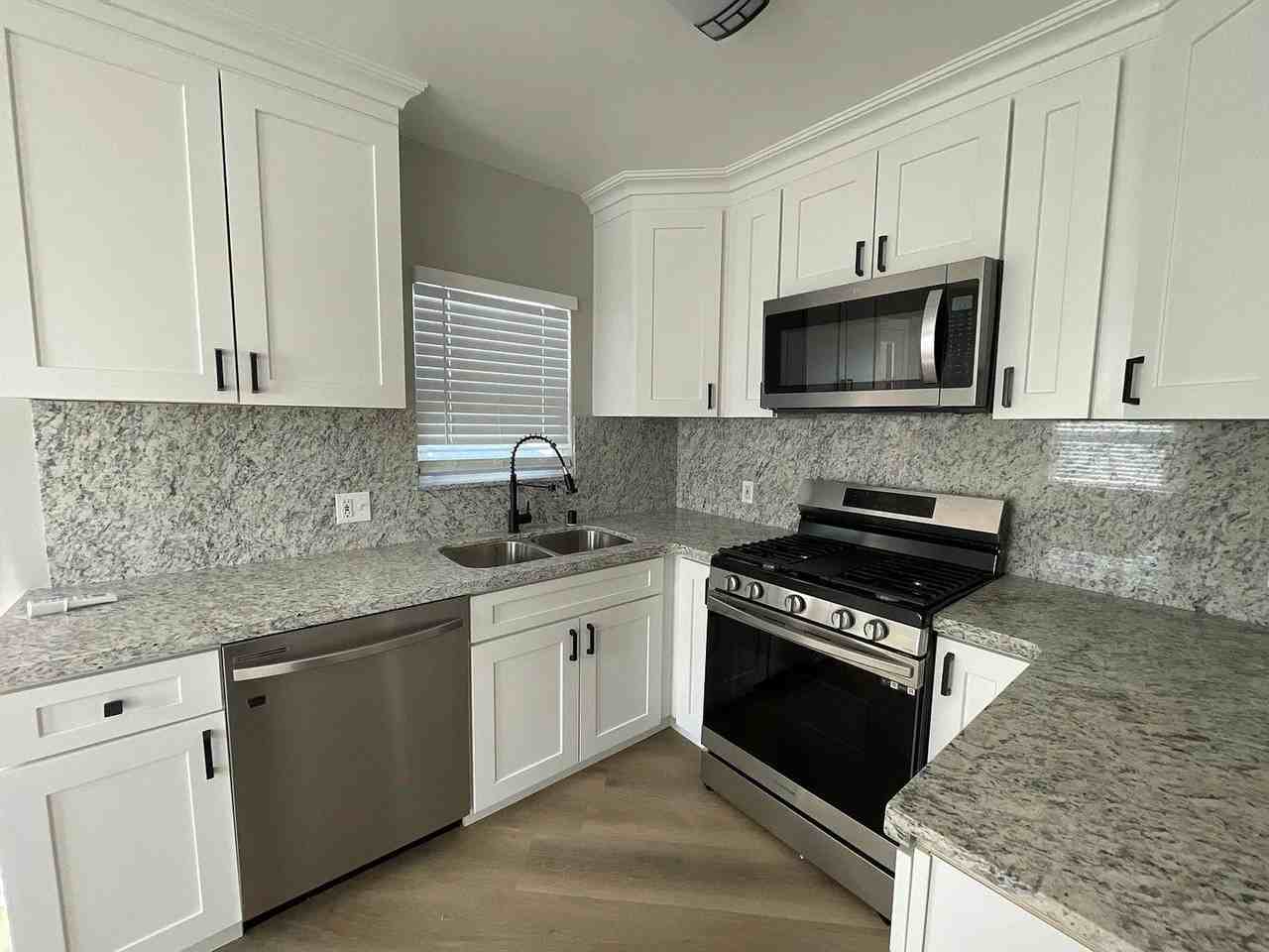 Multi Generation Home 4 Bedroom 3 Bath - Photo 4 of 10