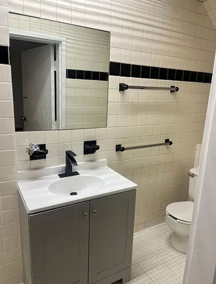 416 Bloomfield - Photo 3 of 14