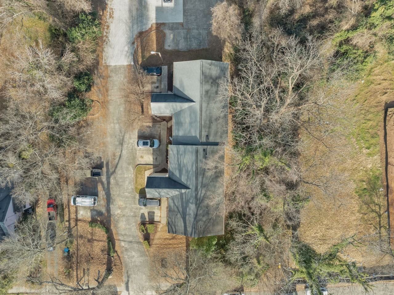 Lovely Two Bedroom One Bath Apartment. - Photo 5 of 31