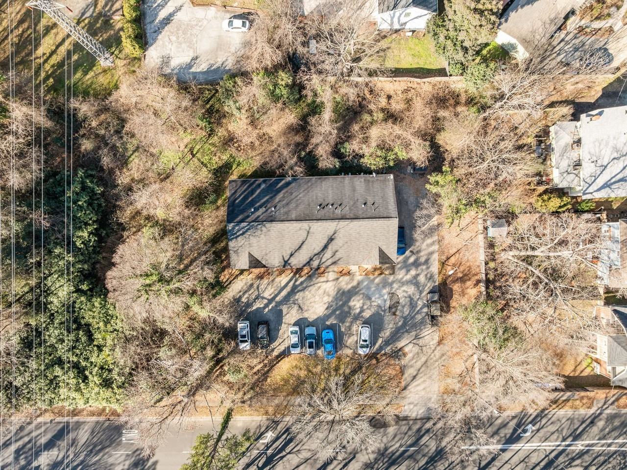 Lovely One Bedroom One Bath Apartment. - Photo 2 of 30