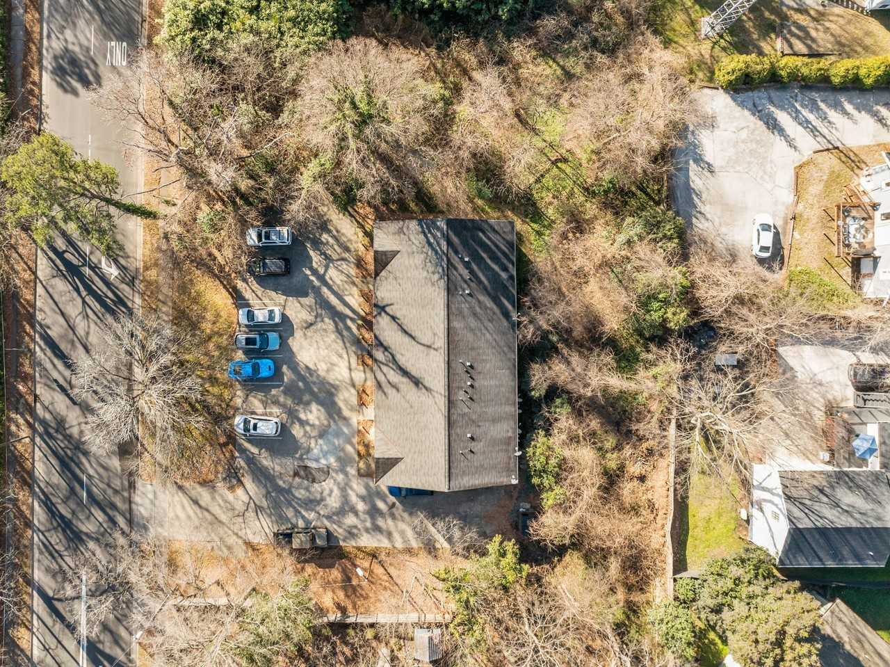 Lovely One Bedroom One Bath Apartment. - Photo 3 of 30