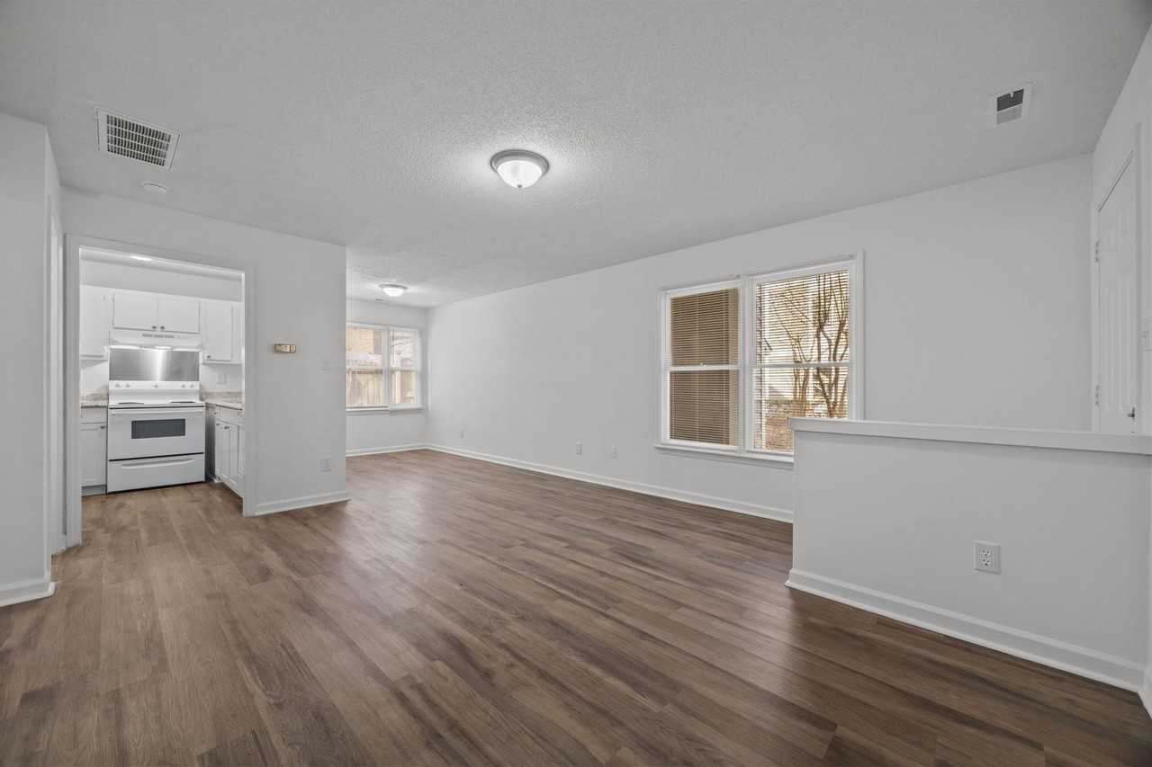 Lovely One Bedroom One Bath Apartment. - Photo 6 of 39