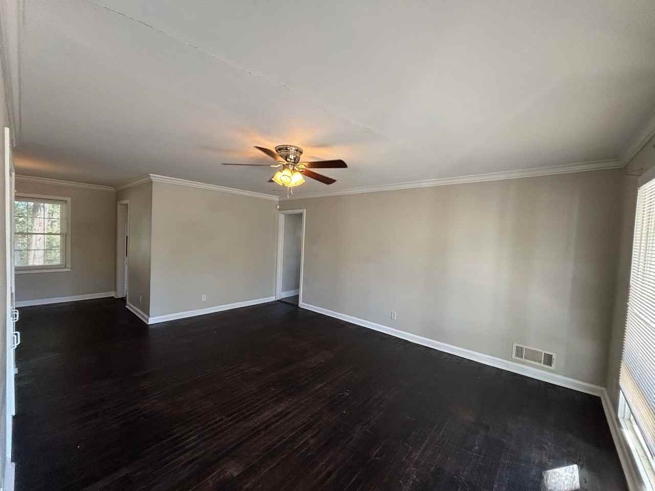 1612 Celeste Dr - Photo 5 of 19