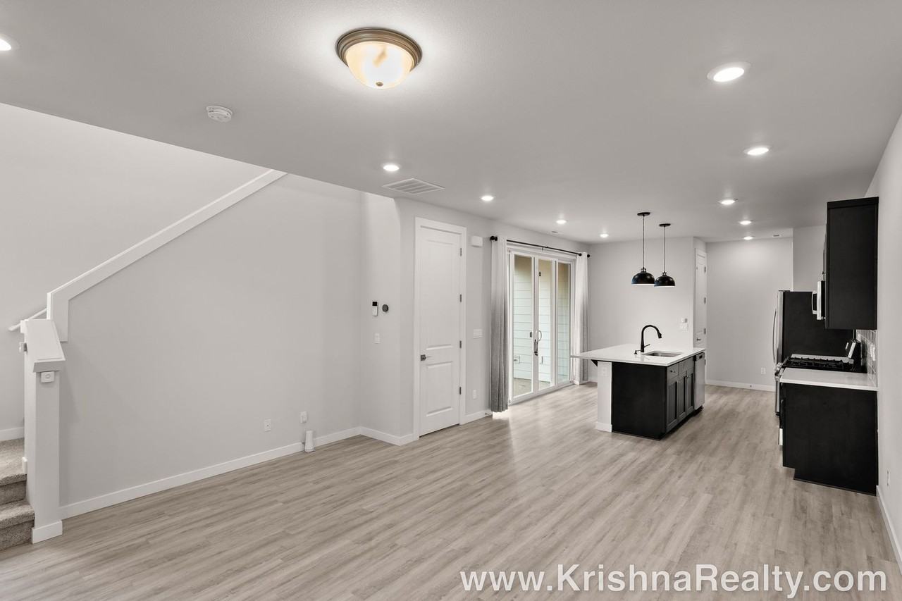 8178 Se Leafhopper St - Photo 5 of 24