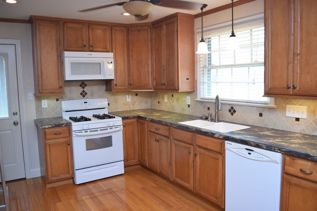 149 20th Ave Nw - Photo 5 of 26