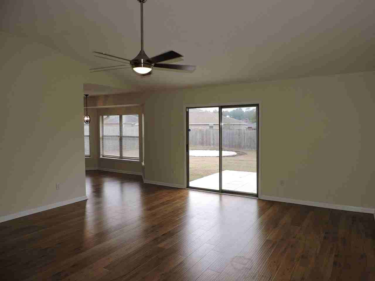 7070 Marissa Point Ln - Photo 3 of 21