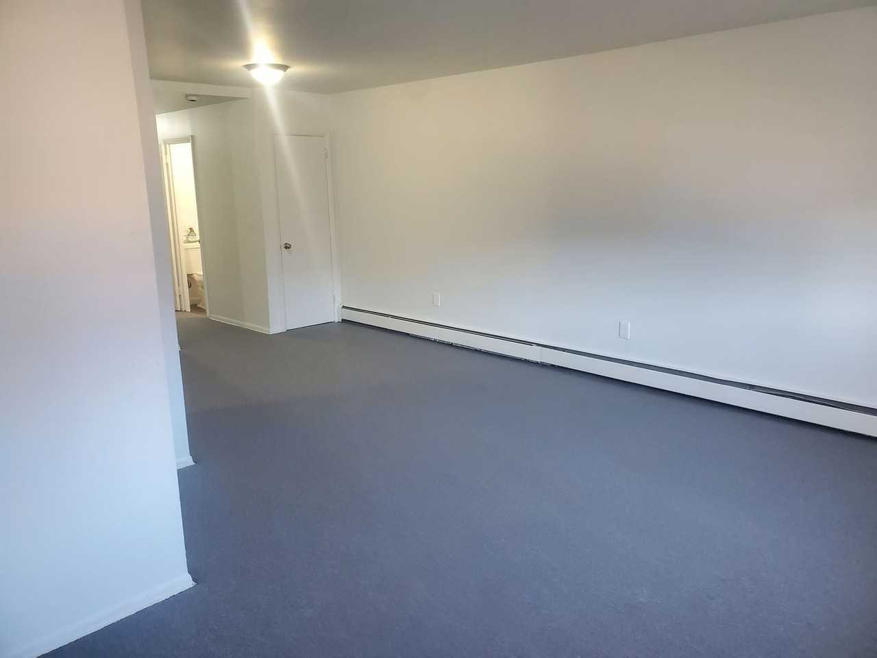 1143 E Sydney St - Photo 3 of 11