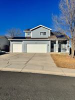 featured image of 4716 Spur Dr