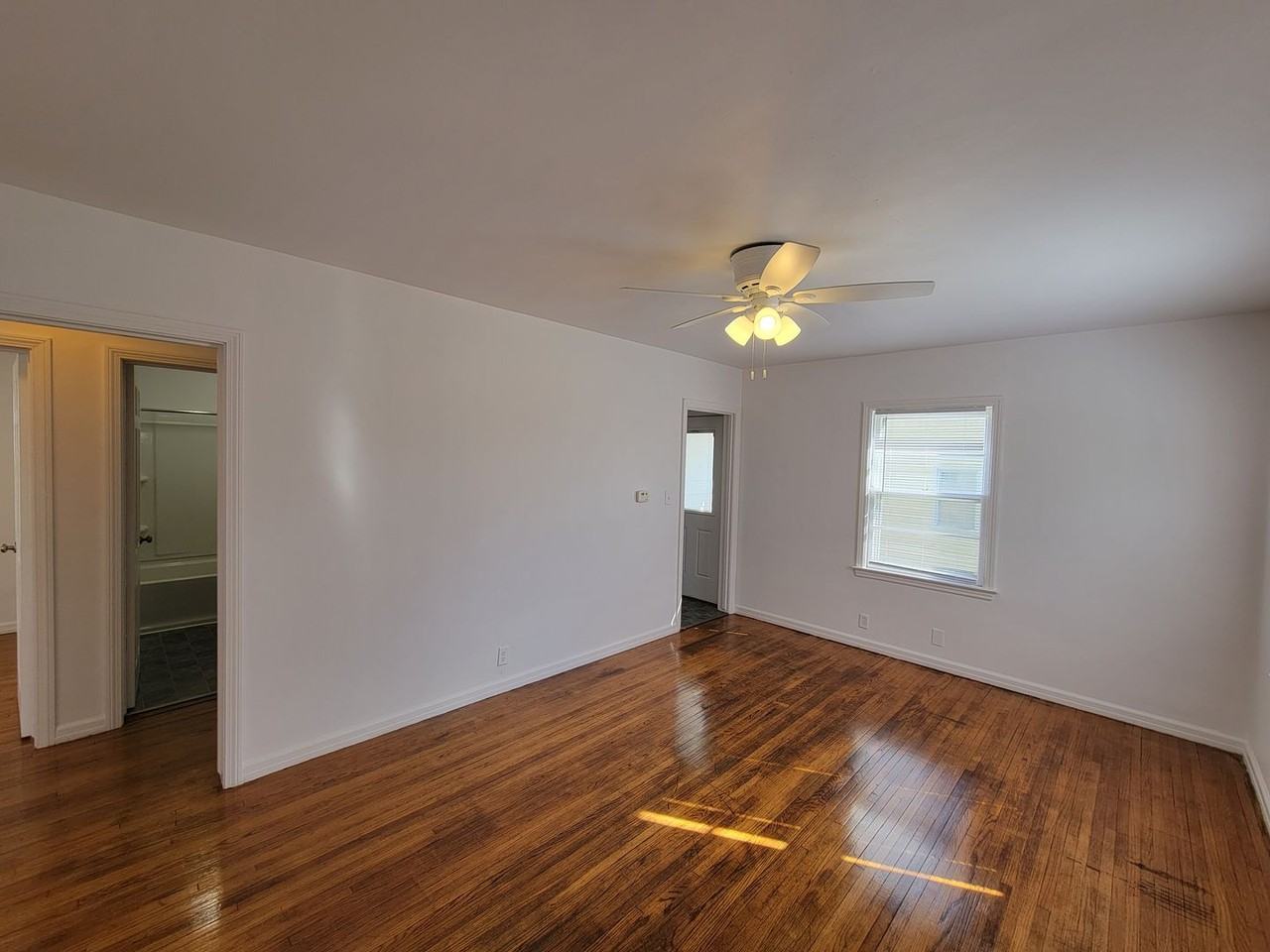 1918 Iowa St - Photo 3 of 39