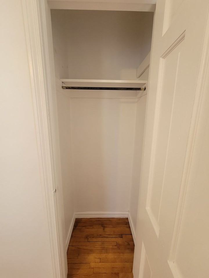 1918 Iowa St - Photo 6 of 39