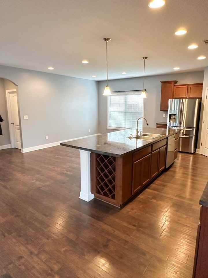 1170 Looking Glass Ln - Photo 3 of 21