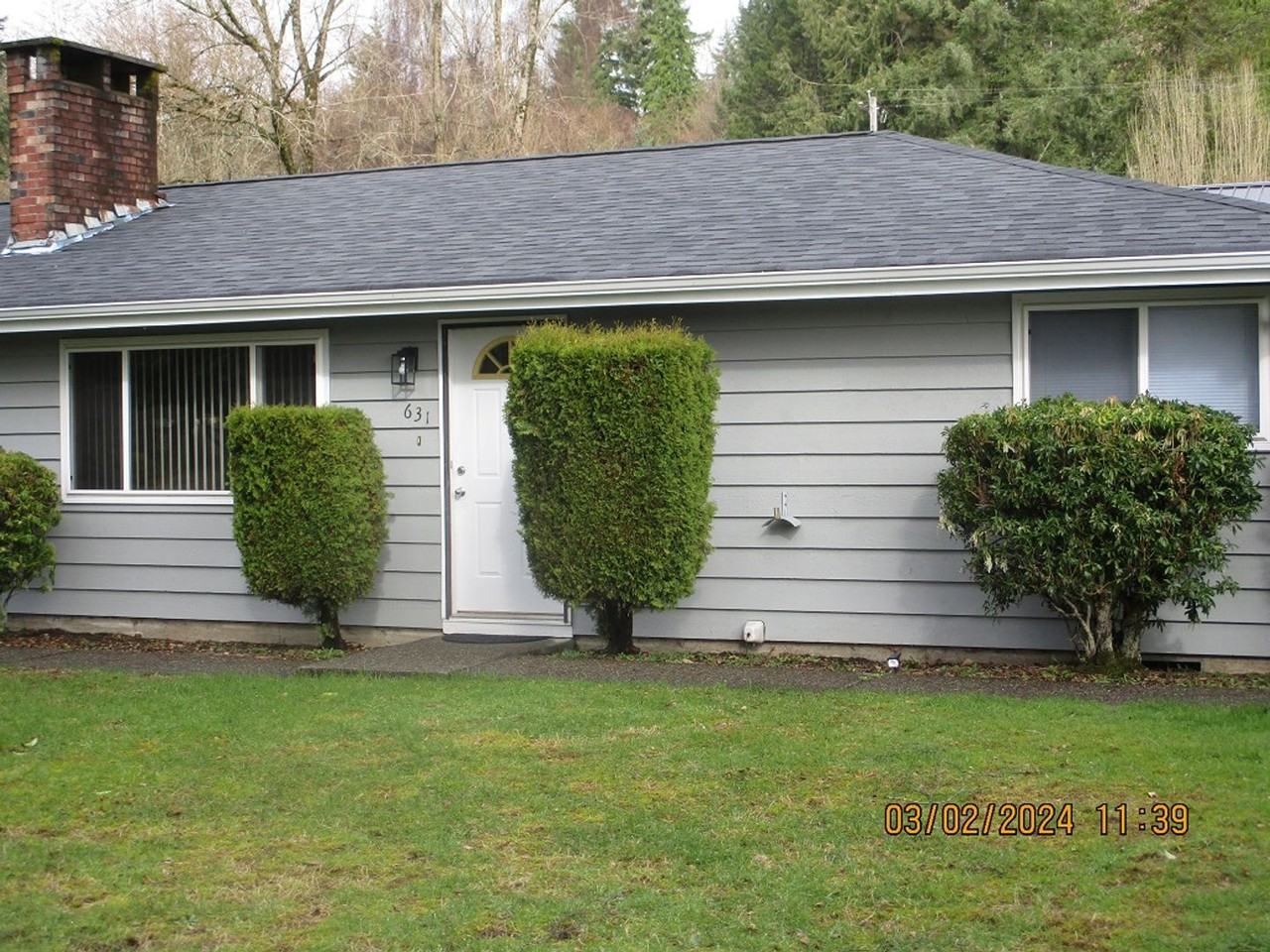 631 N 13th St - Photo 2 of 13