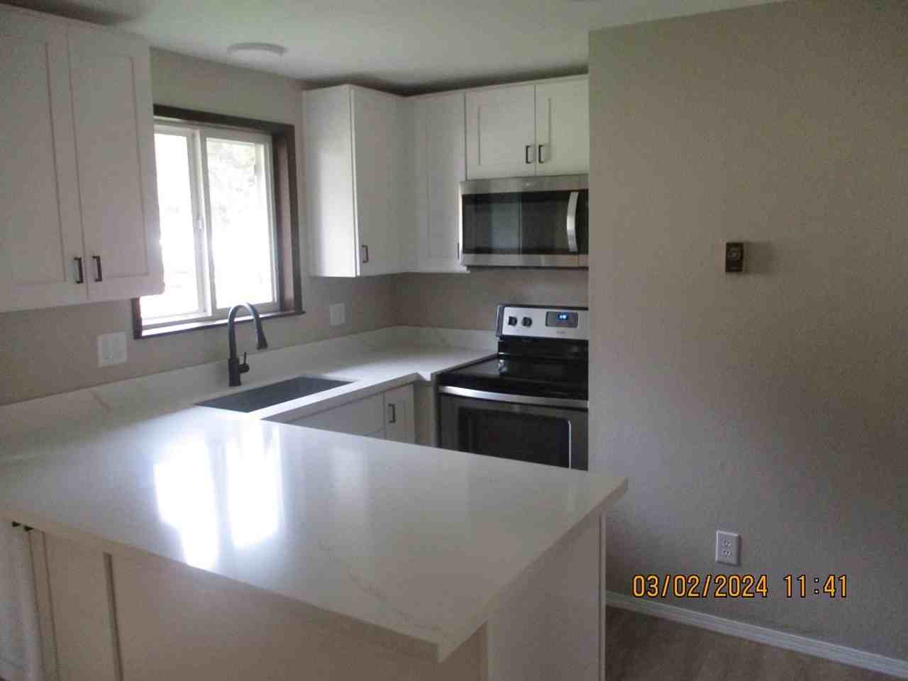 631 N 13th St - Photo 6 of 13