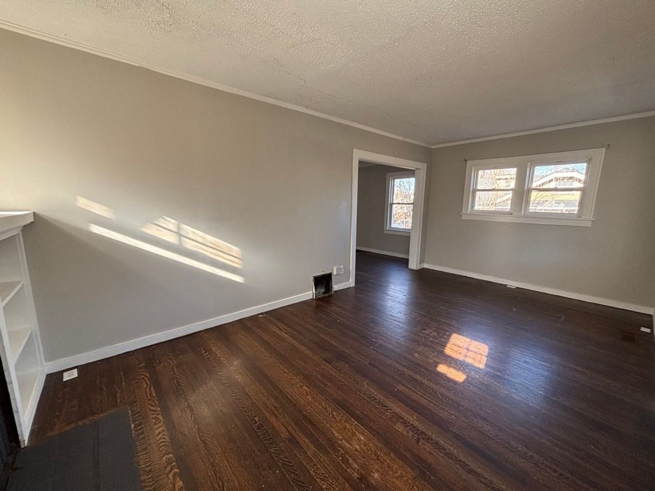 5430 Michigan Ave - Photo 3 of 20