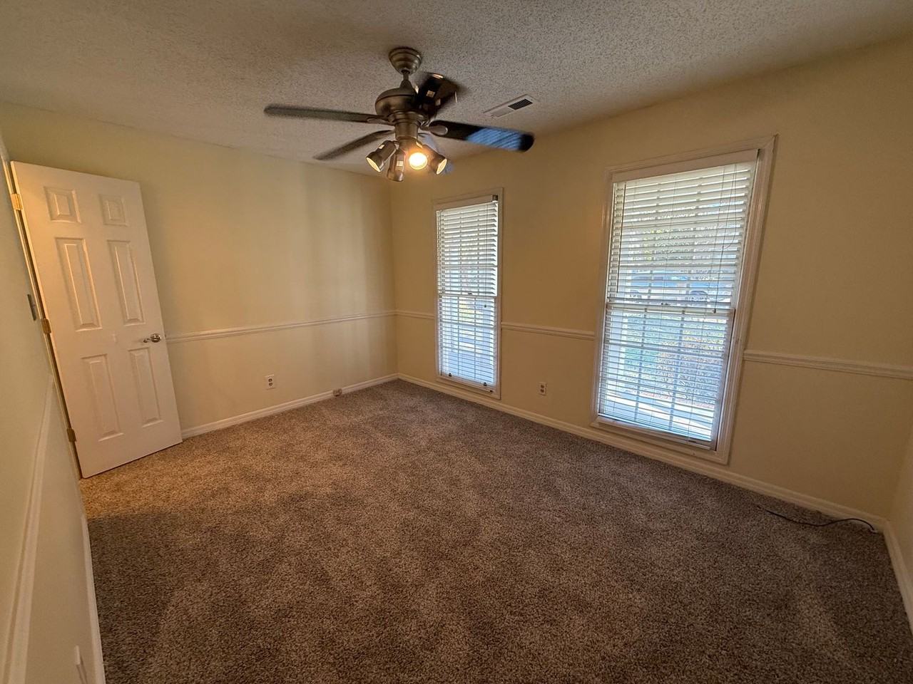 113 Suffolk Dr - Photo 7 of 15