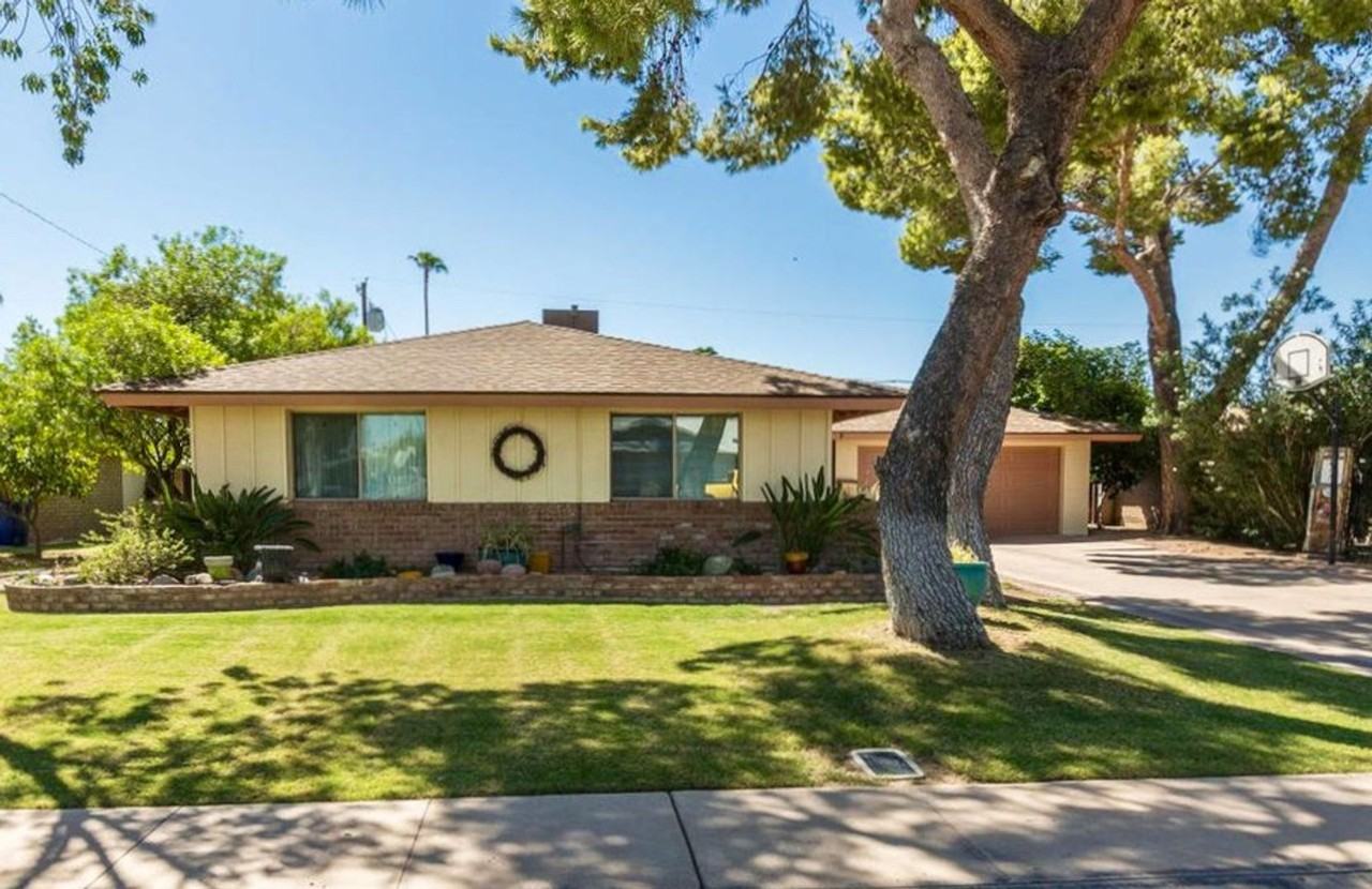 1113 E Balboa Dr - Photo 2 of 20