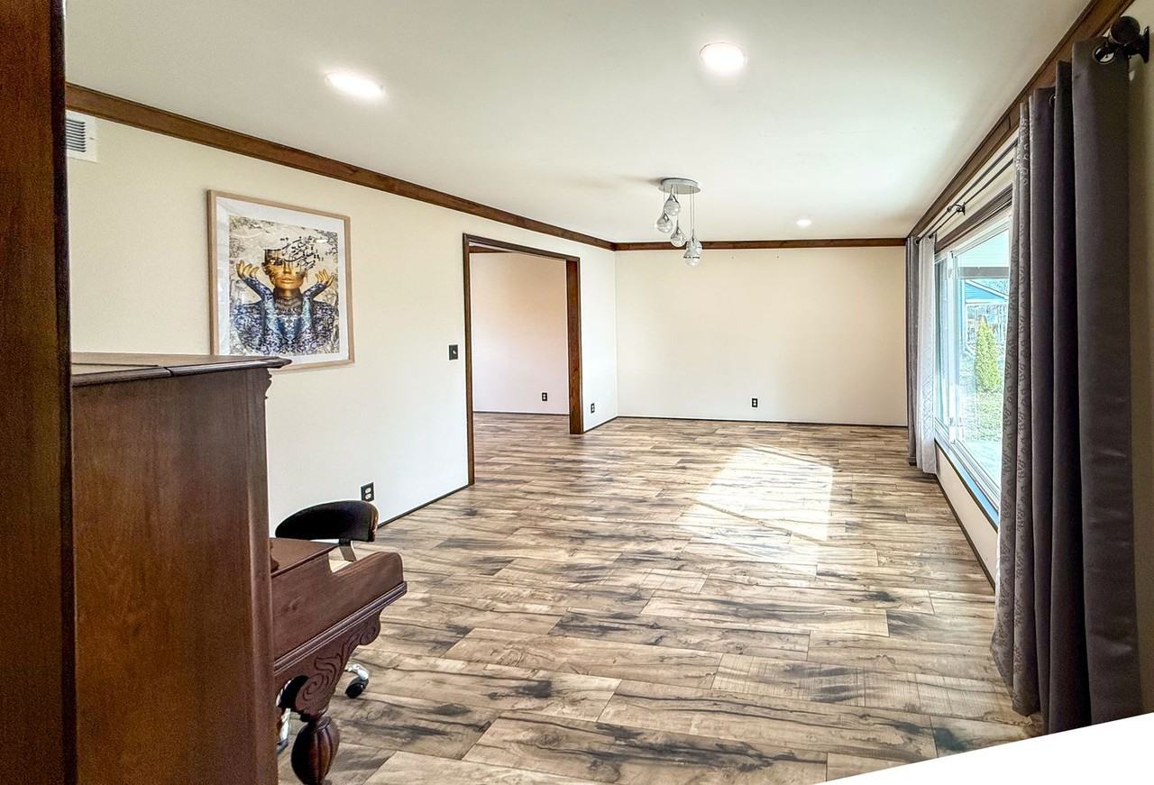 174 Lange Dr - Photo 3 of 47