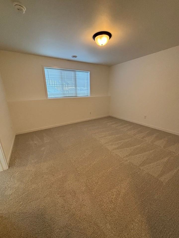 7207 30th St S - Photo 4 of 20