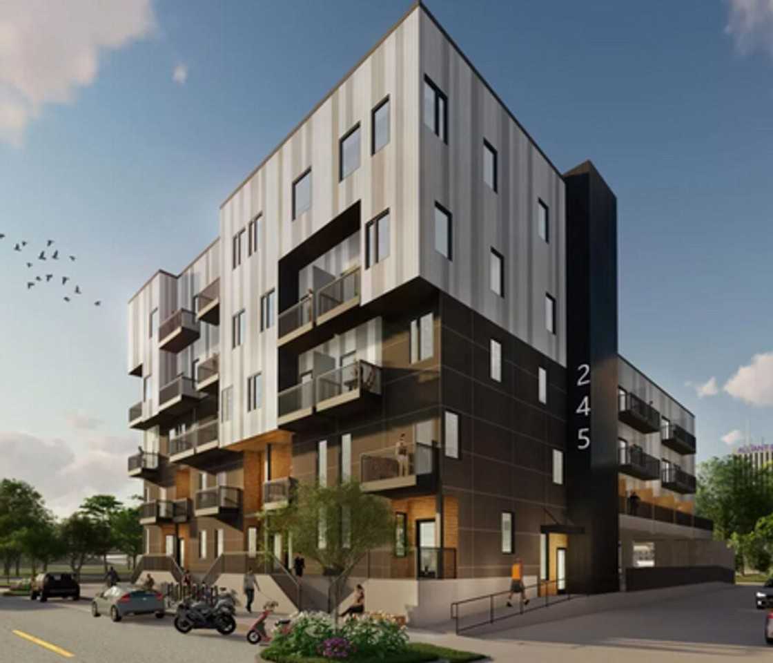 245 Kingston Cedar Rapids - Photo 2 of 16