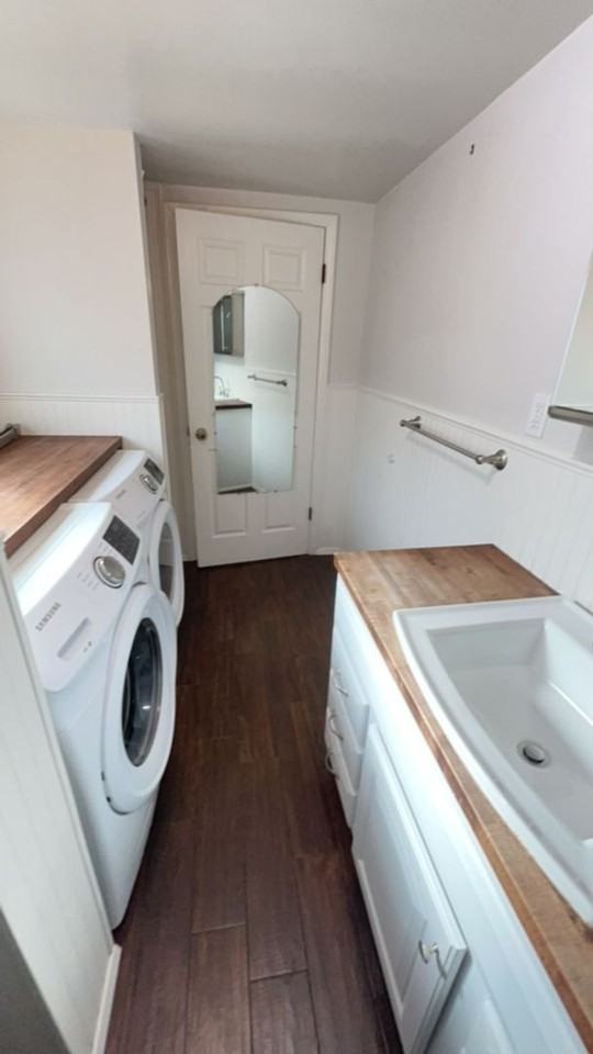 128 Deuel St - Photo 4 of 10