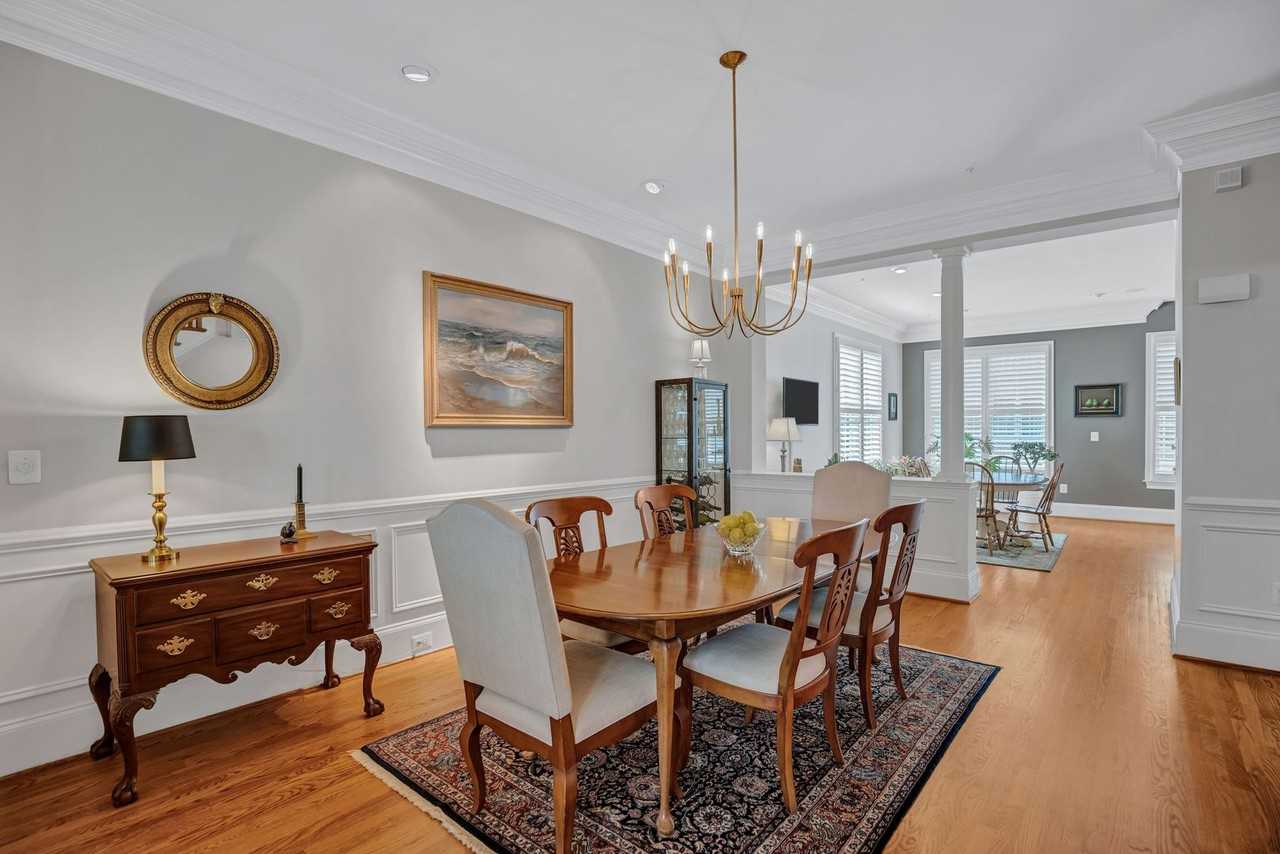 708 Day Ln - Photo 5 of 32