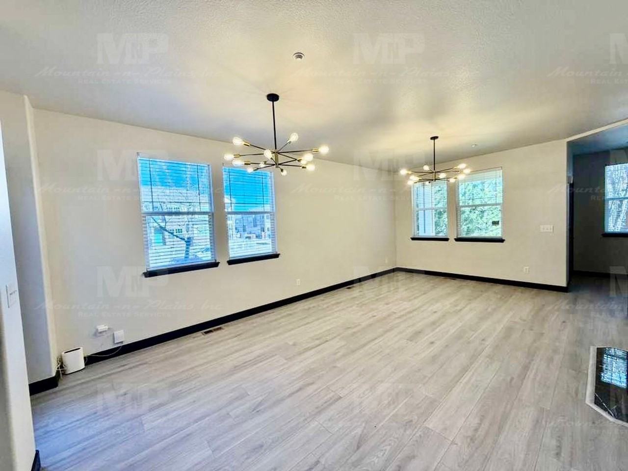 3809 Rock Creek Dr - Photo 5 of 23