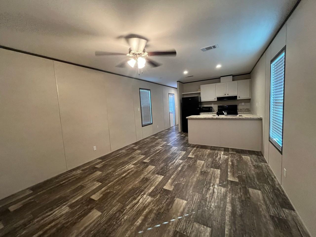 903 Broome Ave Nw - Photo 3 of 10