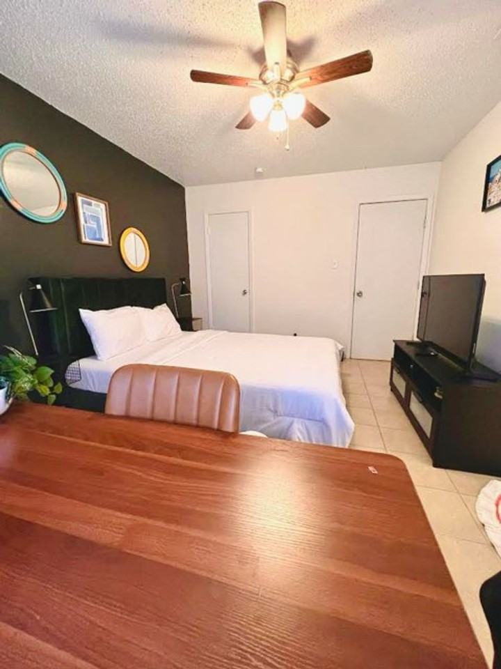 10407 Burmaster Ln - Photo 6 of 10